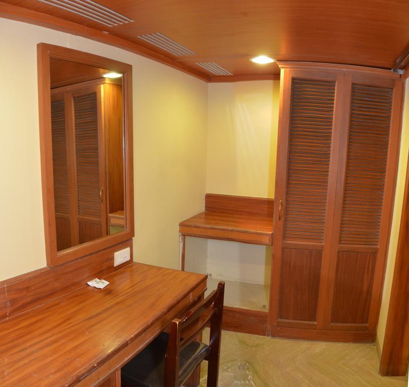 Hotel Raya'S Annexe-1 Кумбаконам Экстерьер фото